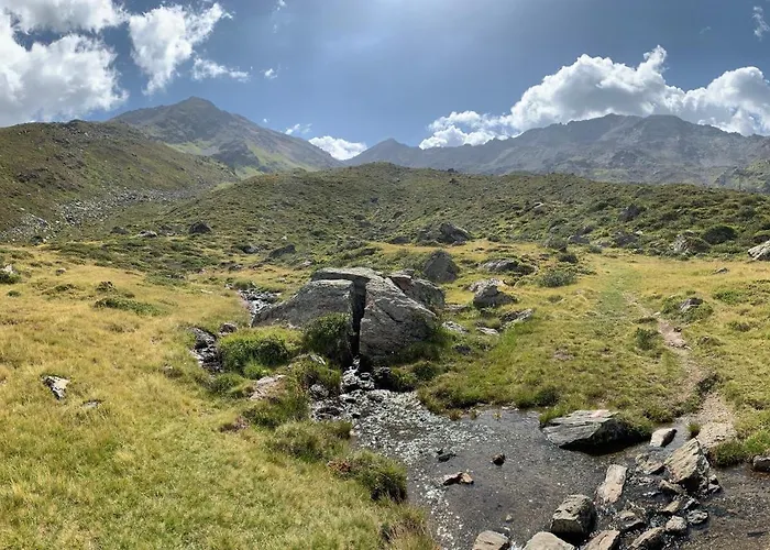 Juen - Ruhige Mit Bergblick In דירה